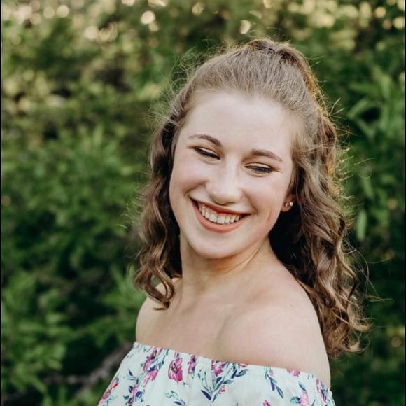 Meet your Posher, Tatum - Picture 1 of 1